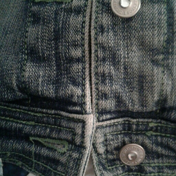 SOLD Disney Store Studio Collection girls Jean jacket - Picture 6 of 7